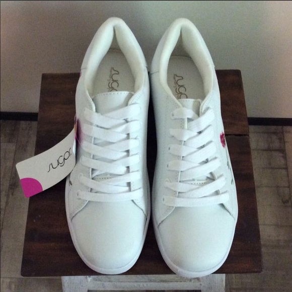 🆕 Floral Embroidered Sneaker - Picture 4 of 12